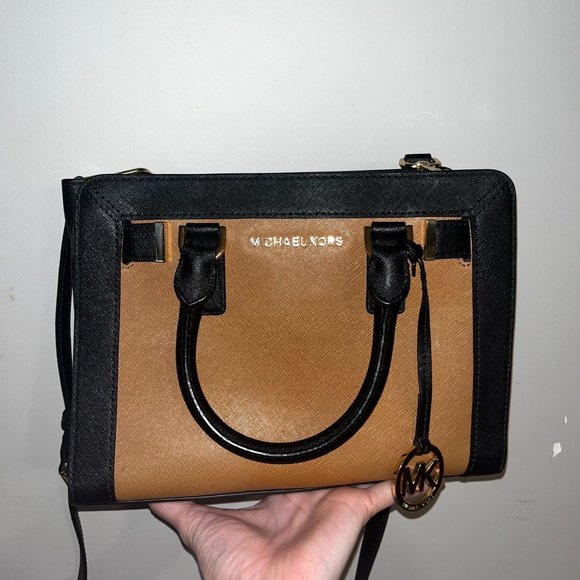 Michael Kors Dillon Small Satchel - Picture 2 of 3